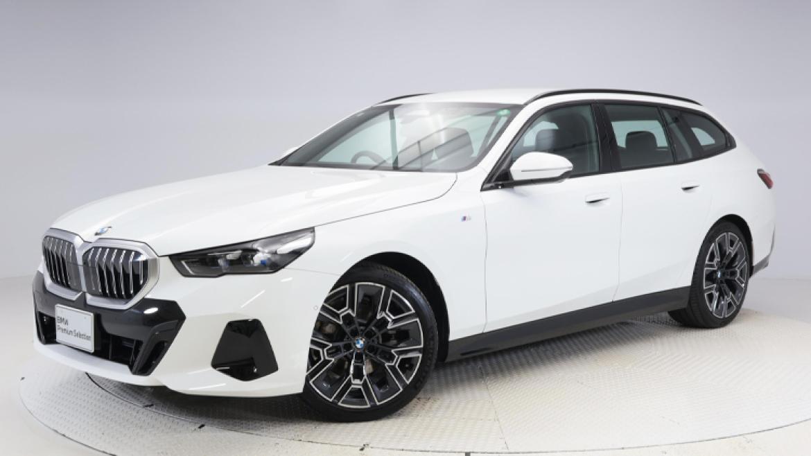 523d xDrive ツーリング M Sport